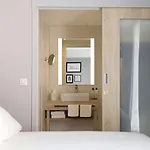 Hampton By Hilton Centre, France 酒店 3*