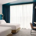 Hampton By Hilton Centre, France 图尔