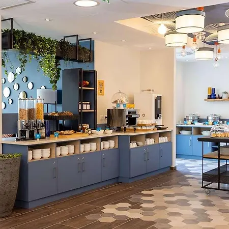 Hampton By Hilton Centre, France Hotel 3*
