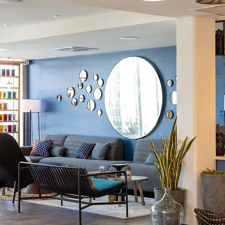 Hampton By Hilton Centre, France ホテル 3*