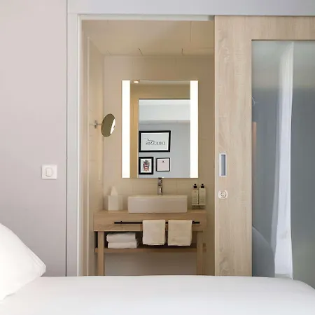 Hampton By Hilton Centre, France Szálloda 3*