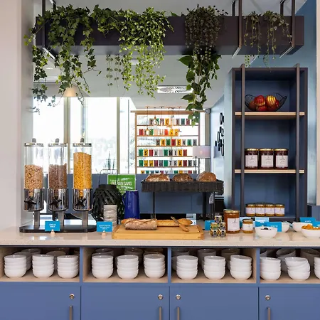 Hampton By Hilton Centre, France 3*