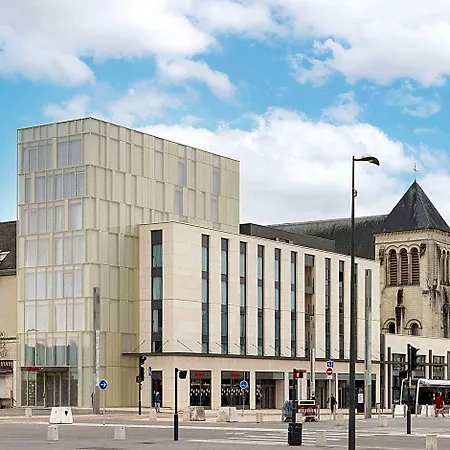 Hotel Hampton By Hilton Centre, France