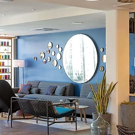 Hotel Hampton By Hilton Centre, France 3*