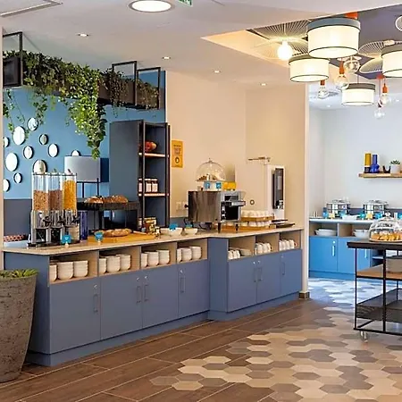 Hotel Hampton By Hilton Centre, France 3*