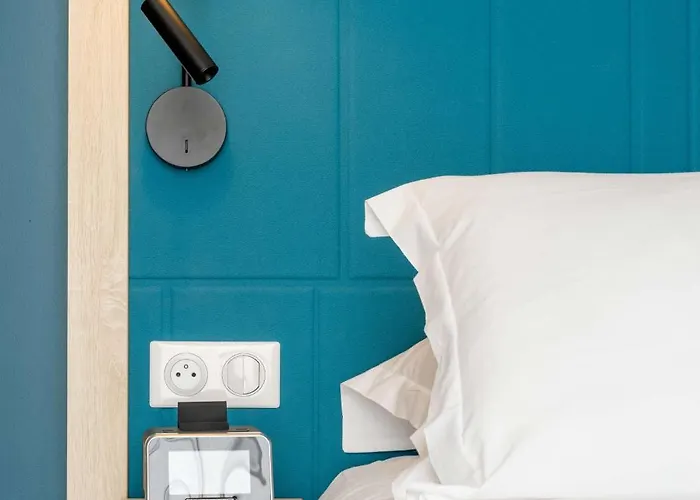 Hotel Hampton By Hilton Centre, France Tours