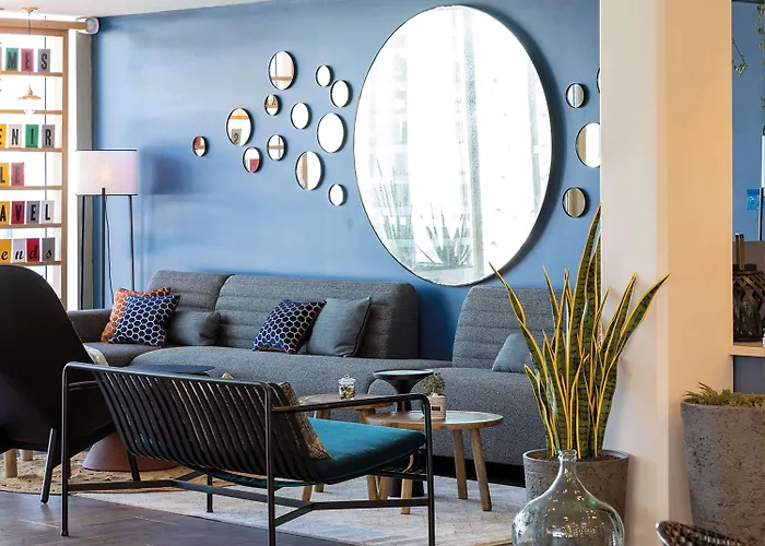 Hotel Hampton By Hilton Centre, France Tours