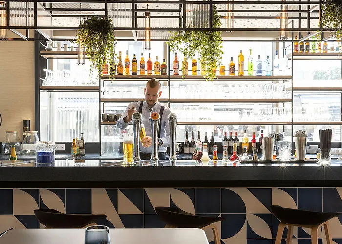 Hampton By Hilton Centre, France 图尔